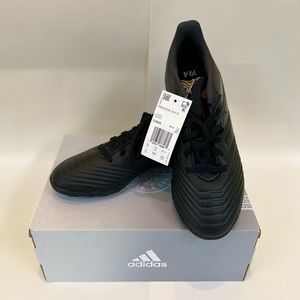 Brand New Adidas Predator 19.4 Turf Soccer Shoes